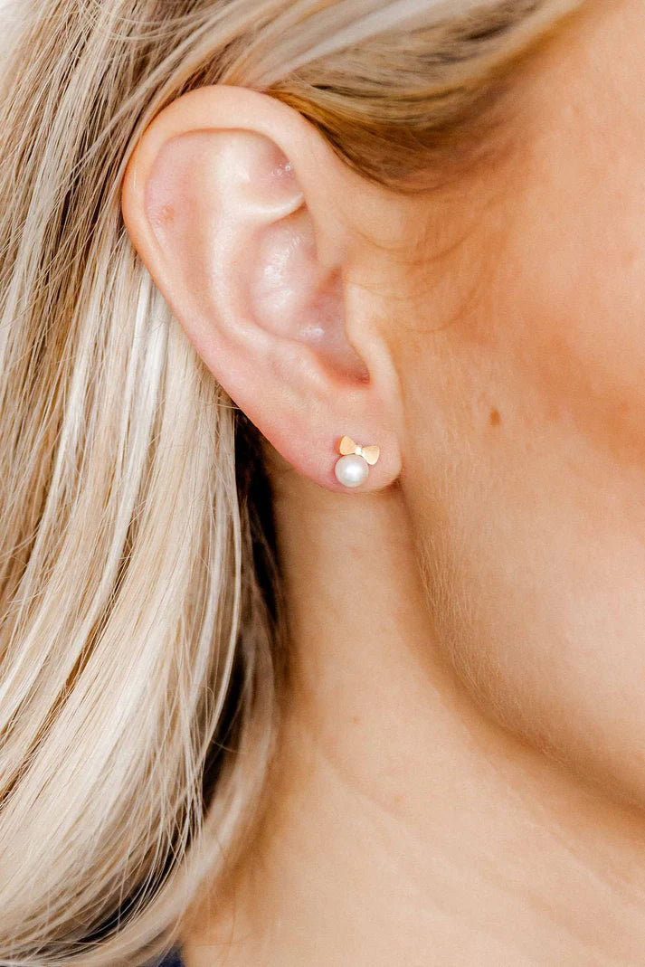Heidi Pearl Bow - Screwback Stud Earrings