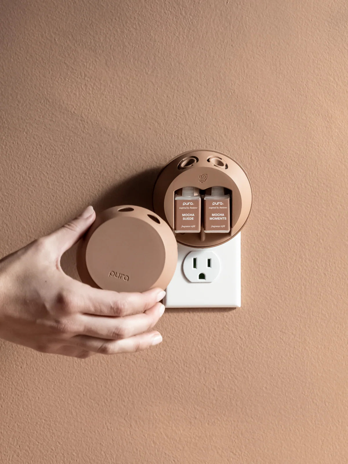 Pura 4™ - Mocha Mousse - Smart Fragrance Diffuser